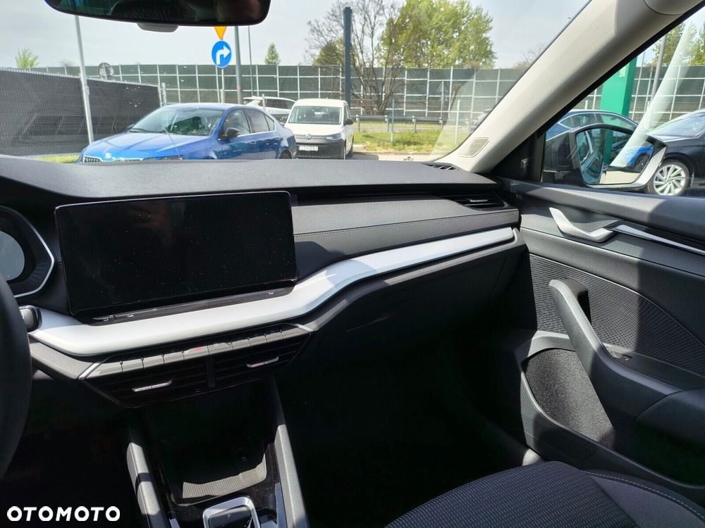 Skoda Octavia 1.5 TSI mHEV Selection DSG - 22