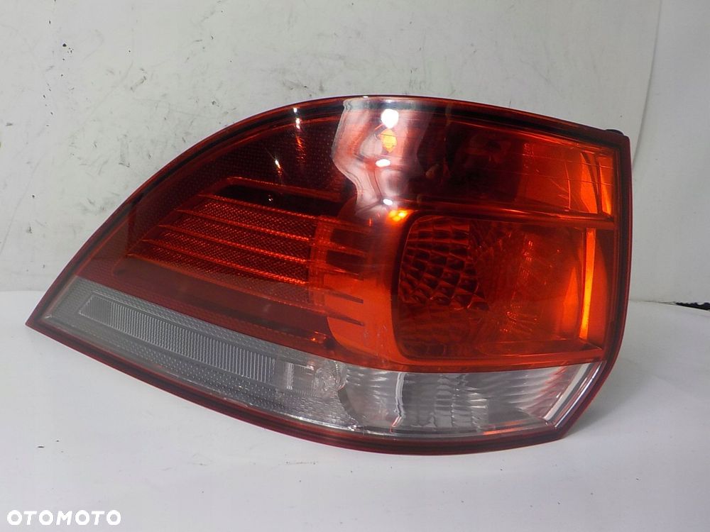 VOLKSWAGEN GOLF VI KOMBI LAMPA LEWA TYLNA LEWY TYŁ UK - 2