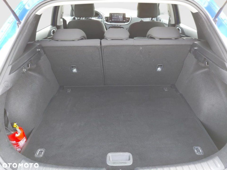 Kia XCeed - 14