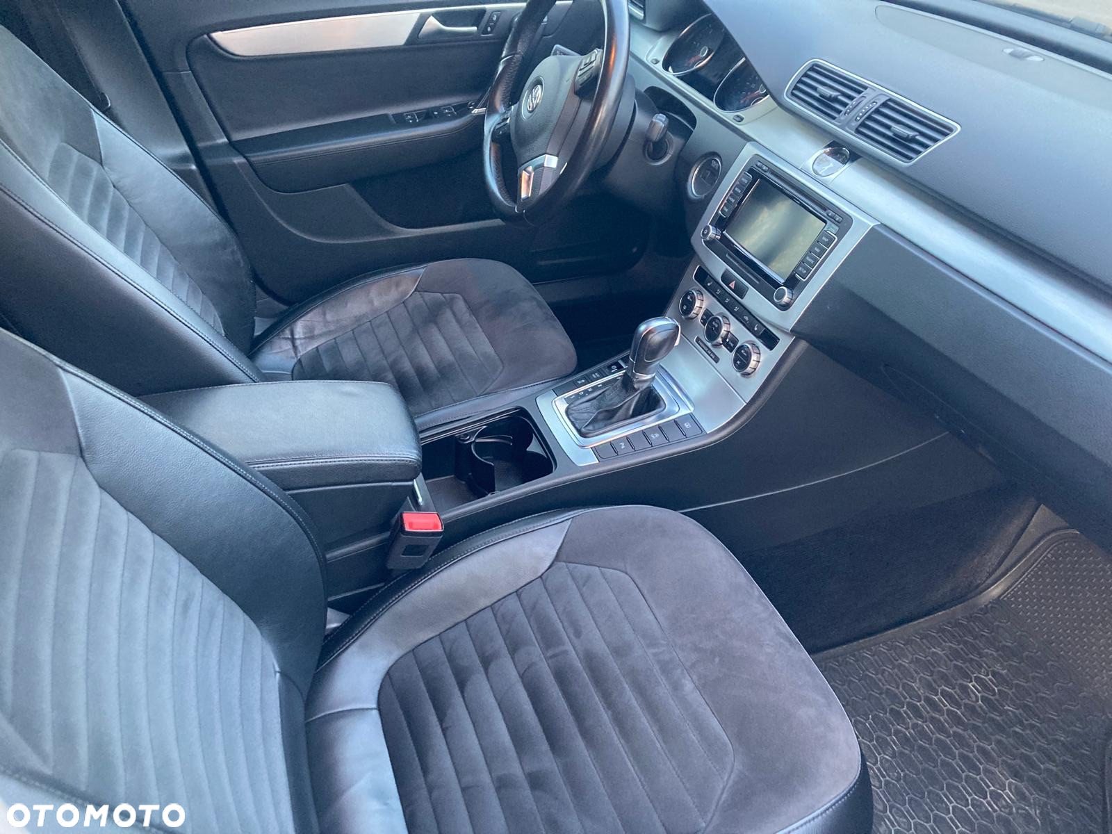 Volkswagen Passat 2.0 TDI Comfortline DSG - 9