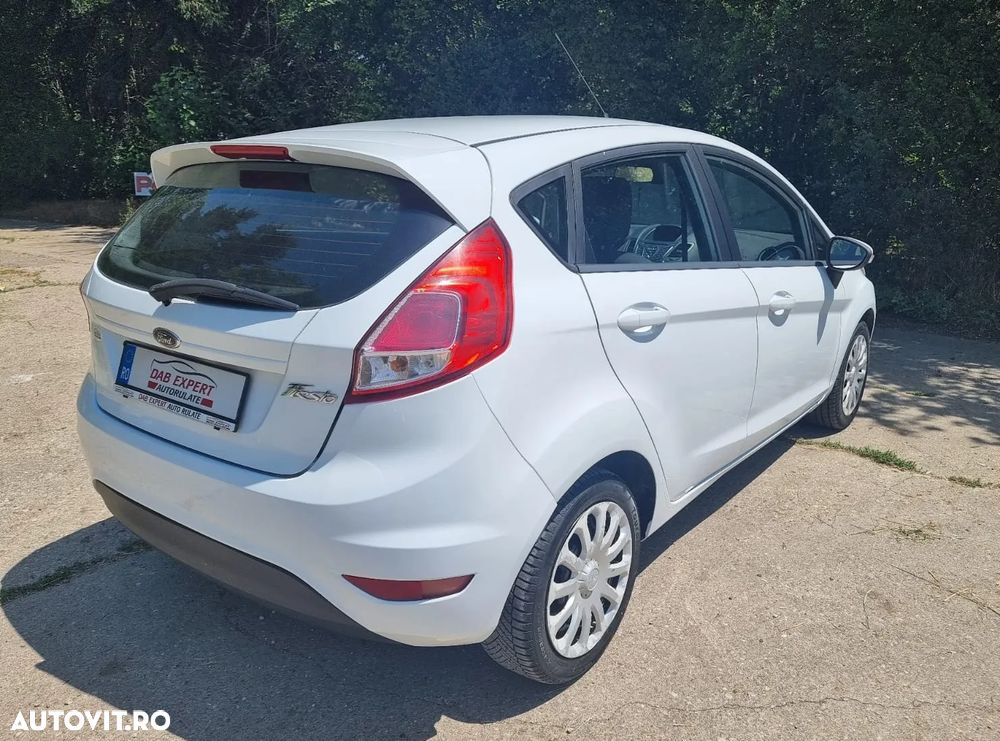 Ford Fiesta - 10