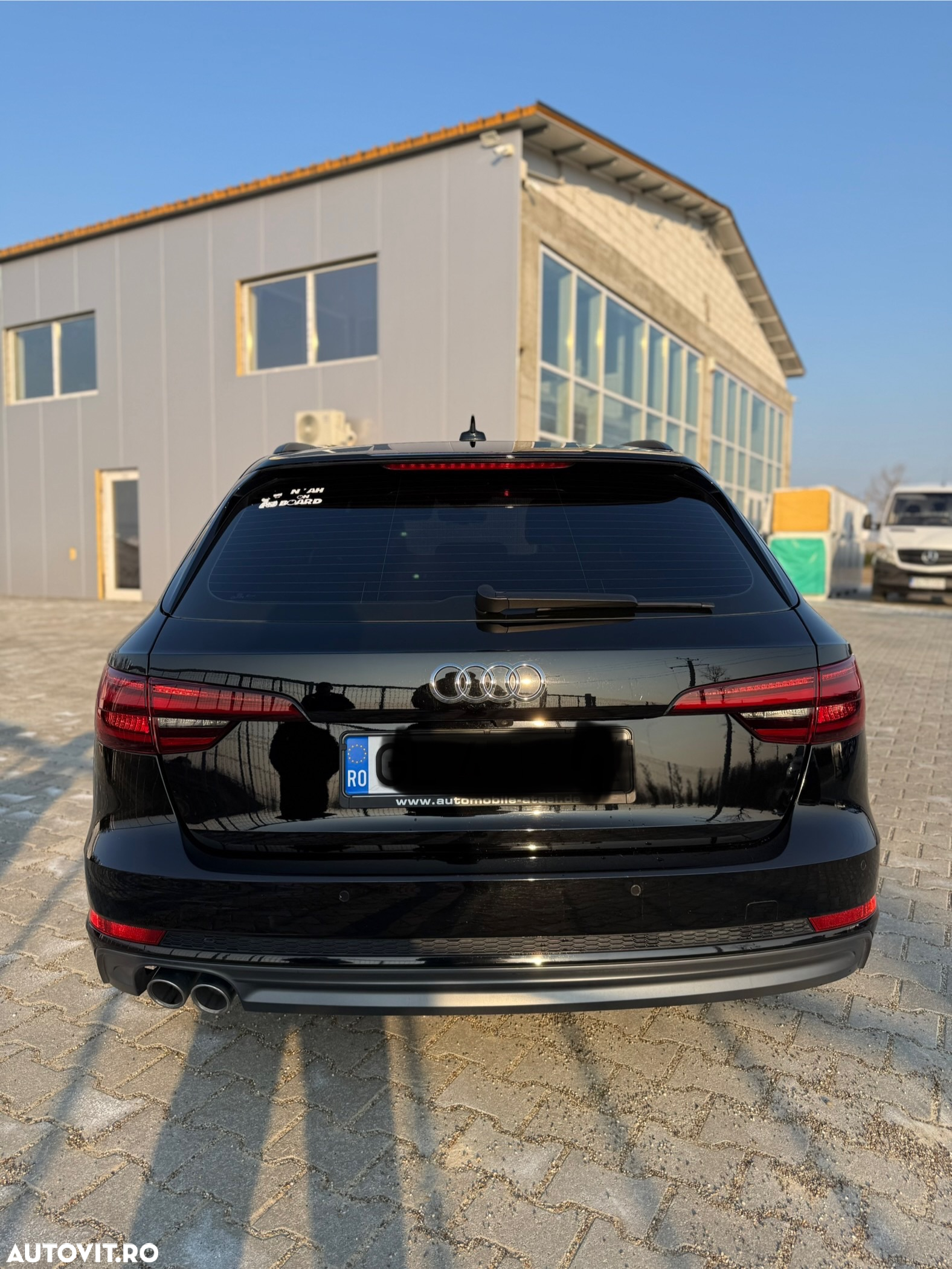 Audi A4 Avant 2.0 TDI ultra S tronic - 8