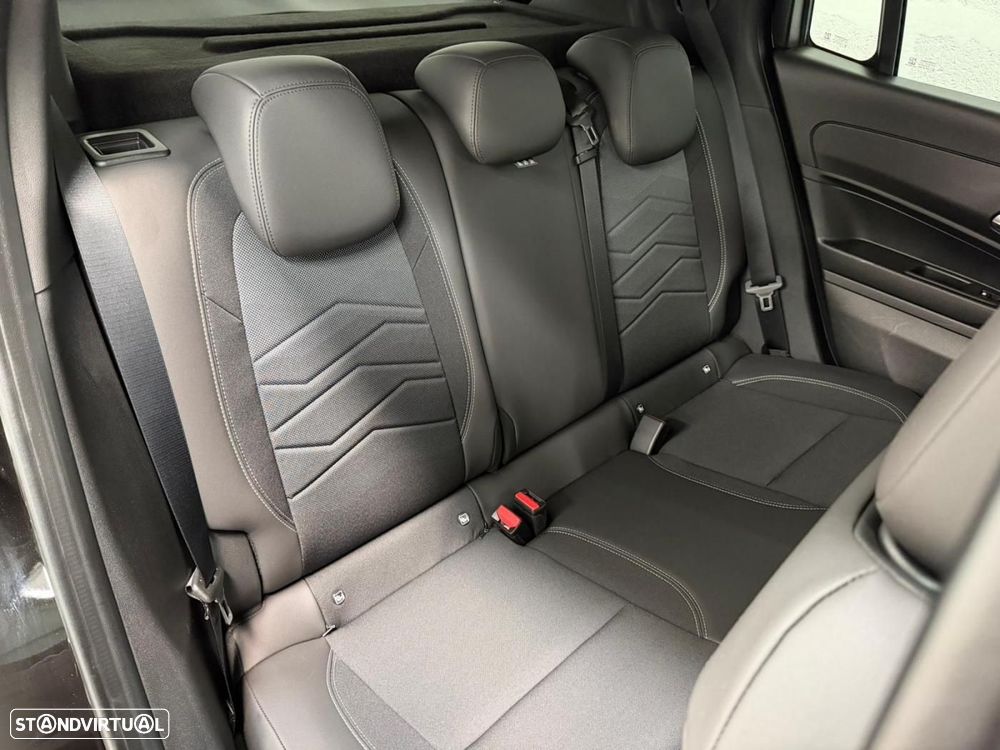 Jeep Avenger 54 kWh Black Edition - 39