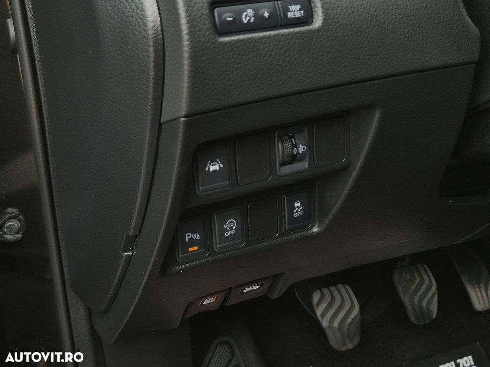Nissan Qashqai 1.5 DCI Start/Stop Tekna - 23