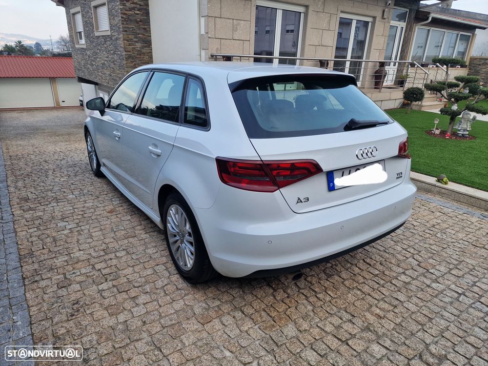 Audi A3 Sportback 1.6 TDI Sport - 5