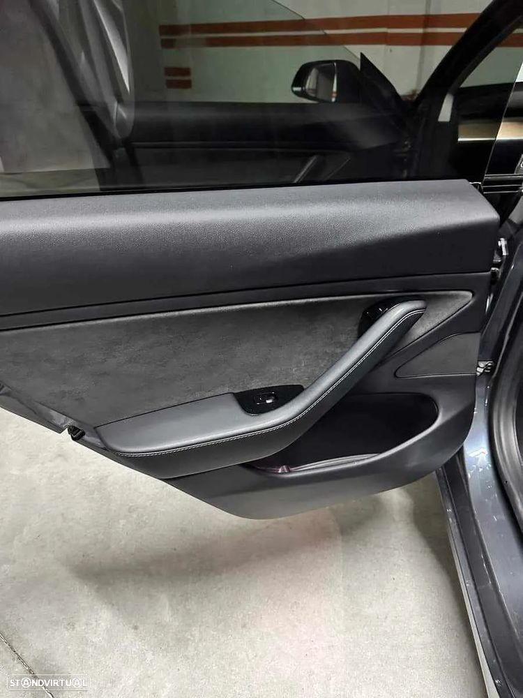 Tesla Model 3 Long-Range Dual Motor AWD - 18