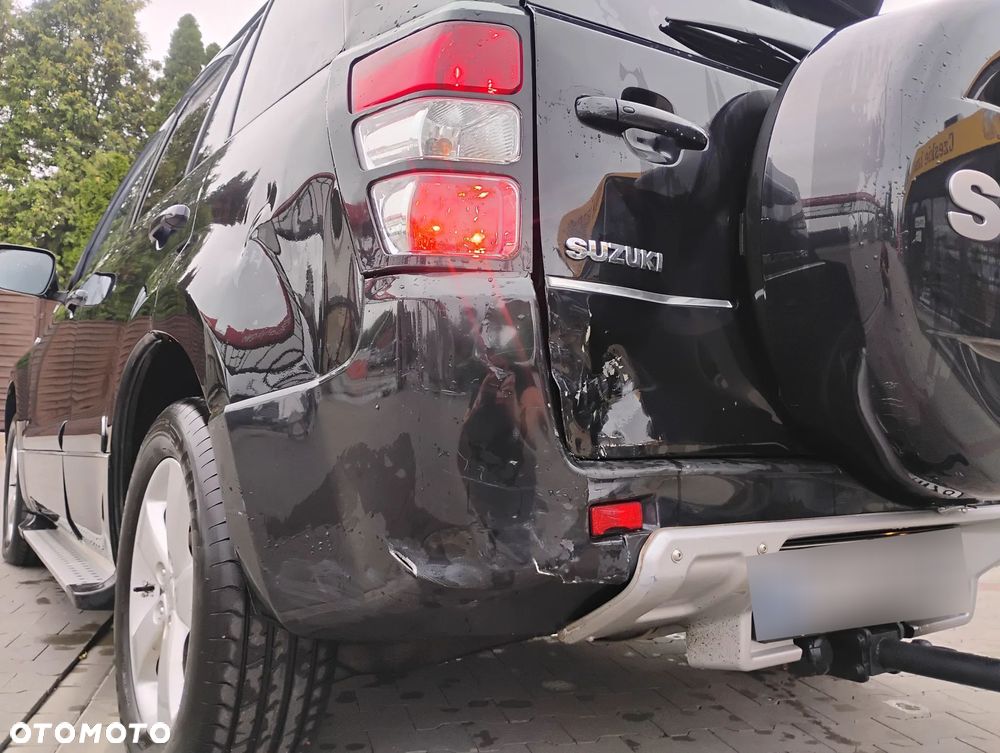 Suzuki Grand Vitara 1.9 DDiS Comfort + DPF Family - 35