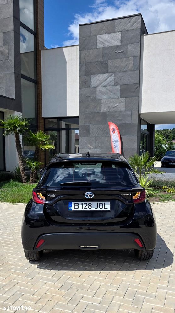 Toyota Yaris 1.5 VVT-i HSD Exclusive Style - 11