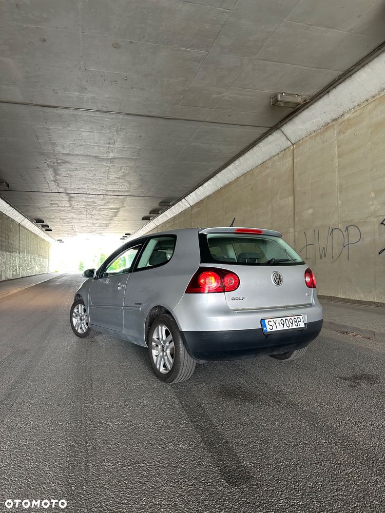 Volkswagen Golf 1.9 TDI Edition - 2
