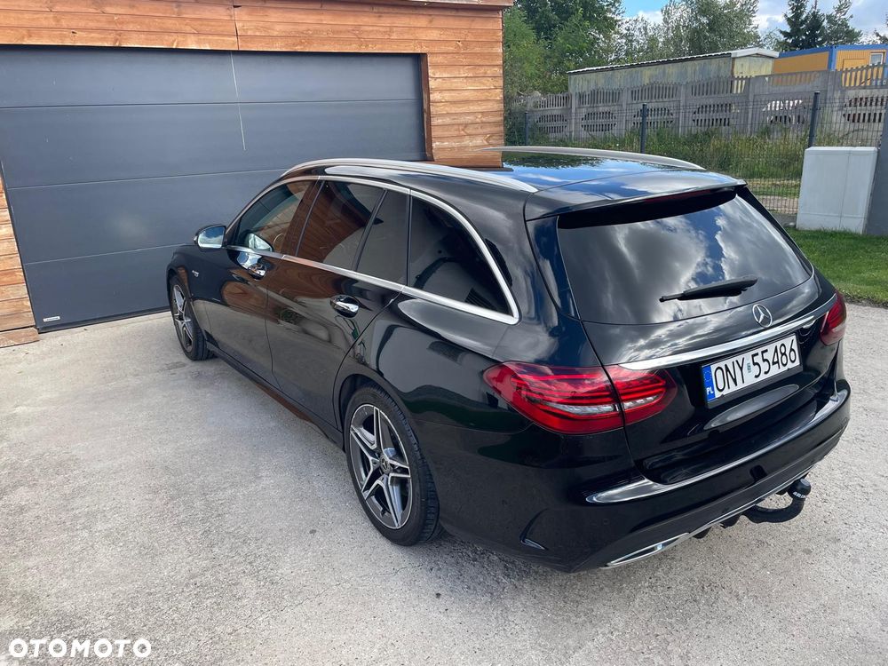 Mercedes-Benz Klasa C 300 d 4Matic 9G-TRONIC AMG Line - 3