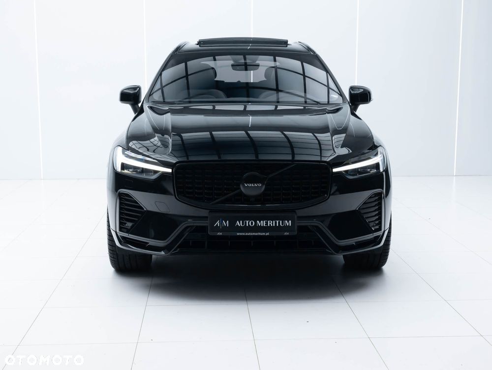 Volvo XC 60 T6 Plug-In Hybrid AWD Plus Black Edition - 10
