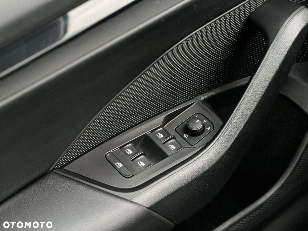 Skoda Octavia 2.0 TDI Ambition DSG - 33