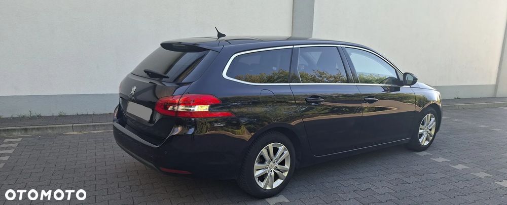 Peugeot 308 1.6 e-HDi Access S&S - 10