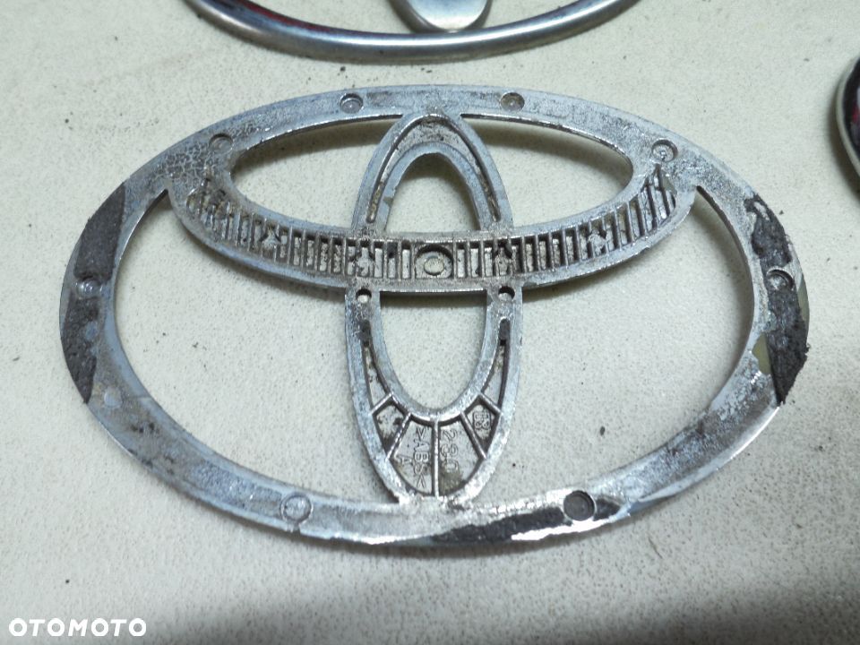 TOYOTA EMBLEMAT ZNACZEK CHROM CHROMOWANY 100 X 65 MM 75431-12140 ORYGINAŁ POSIADAM 9SZT - 2