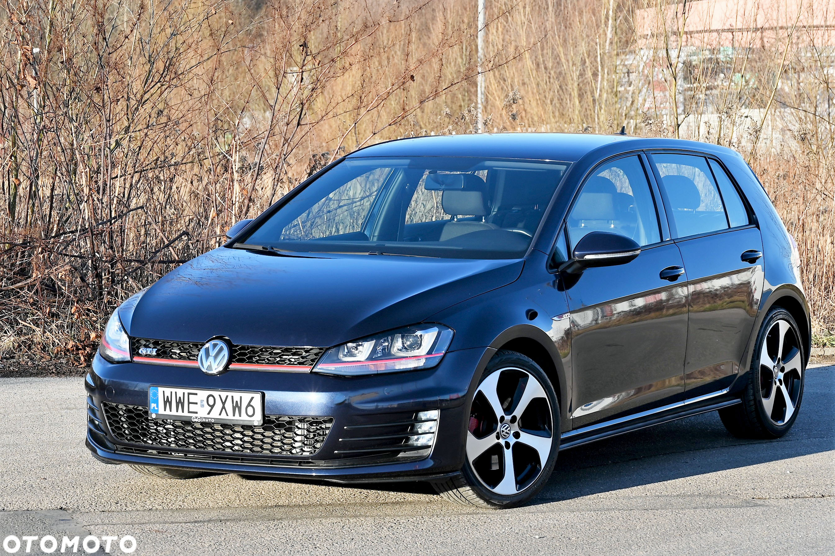 Volkswagen Golf - 5