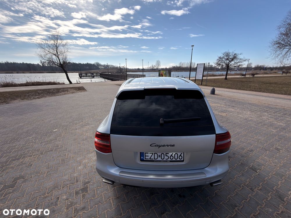 Porsche Cayenne Tiptronic S - 29