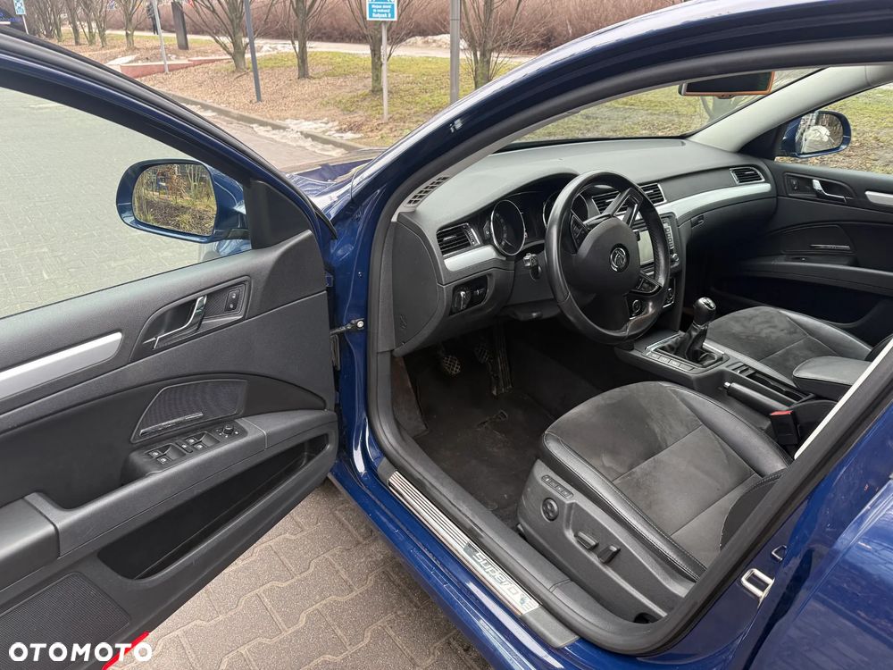 Skoda Superb 1.6 TDI Elegance - 21