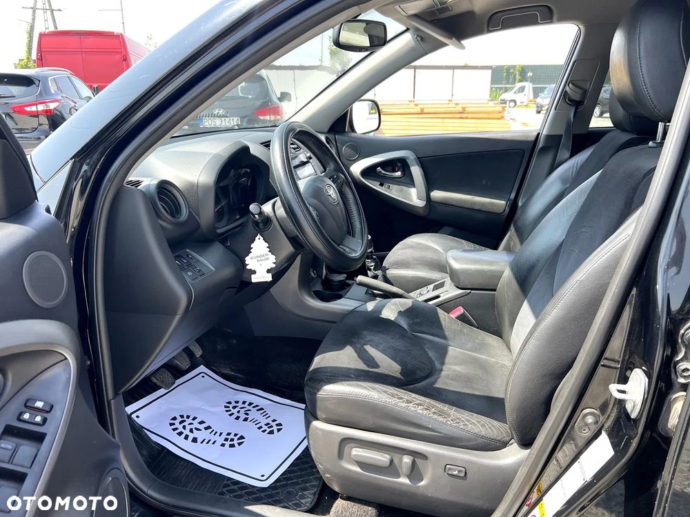 Toyota RAV4 2.2 D-4D Premium - 5