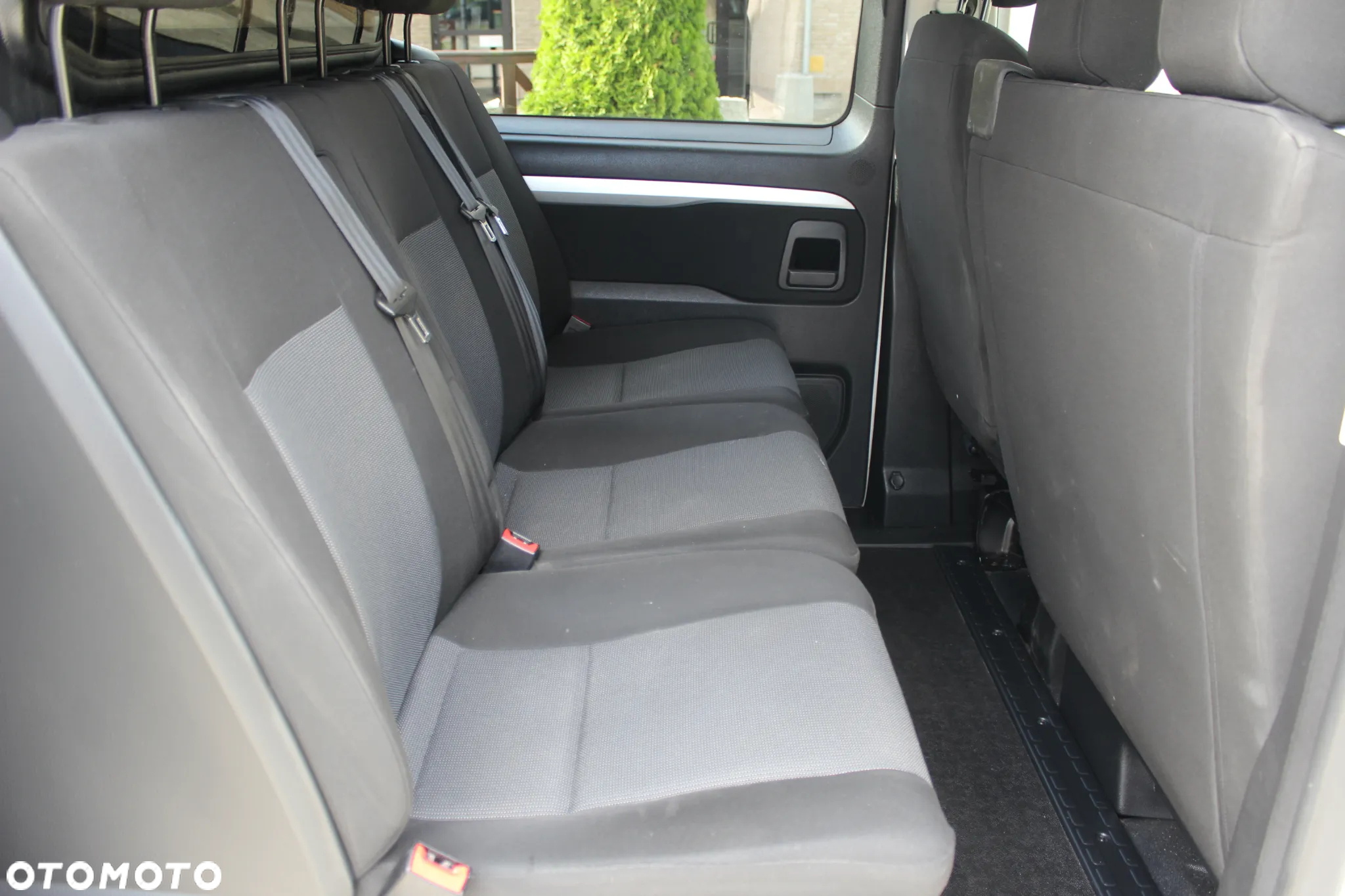 Opel Vivaro - 11