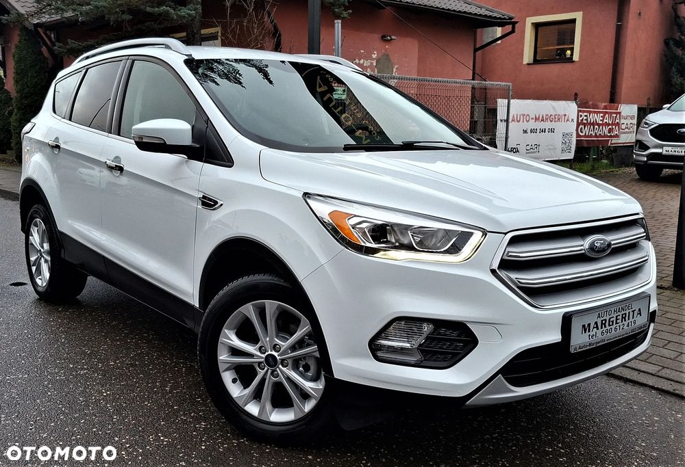 Ford Kuga 2.0 TDCi 2x4 Titanium - 39