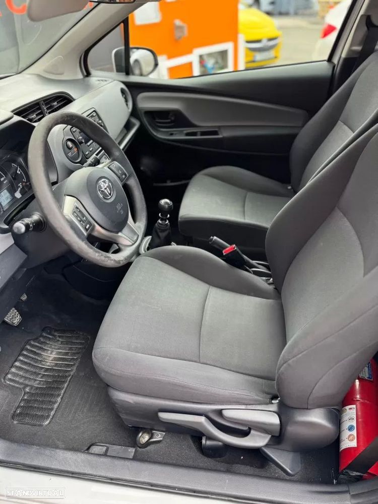 Toyota yaris bizz 1.4 d-4d ac - 13