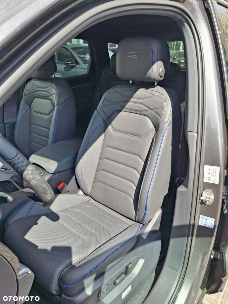 Volkswagen Touareg - 13