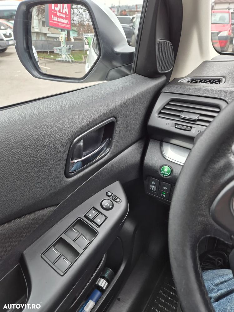 Honda CR-V 2.0 A/T 4WD Elegance - 9