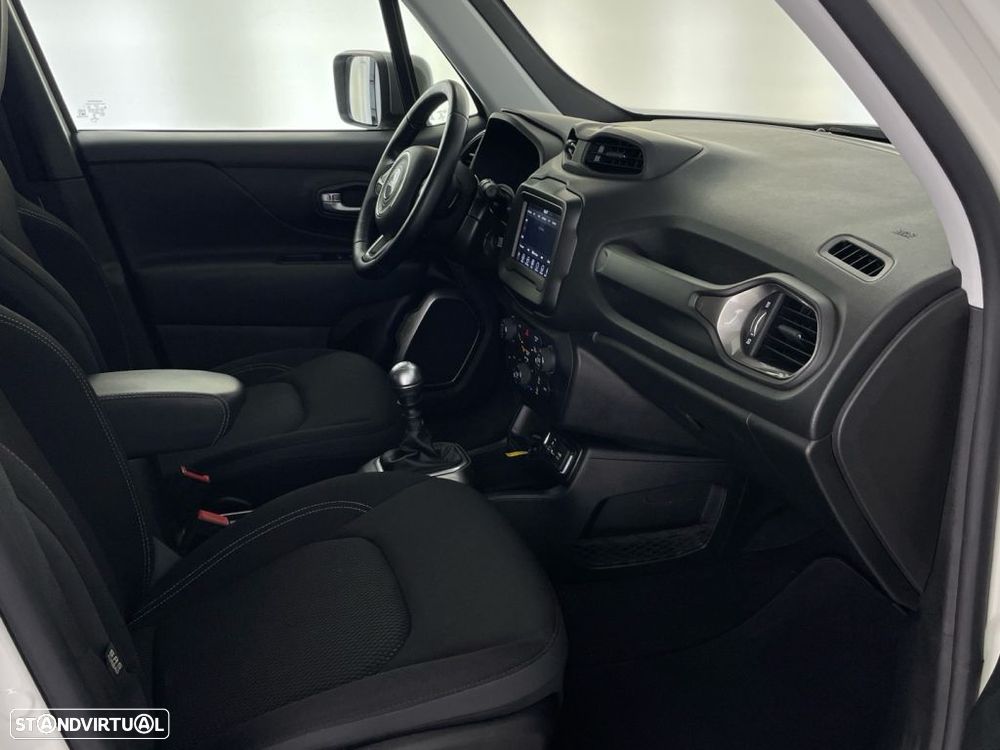 Jeep Renegade 1.0 T Limited - 22