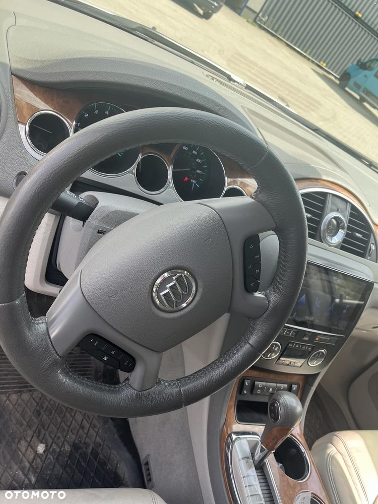Buick Enclave - 7