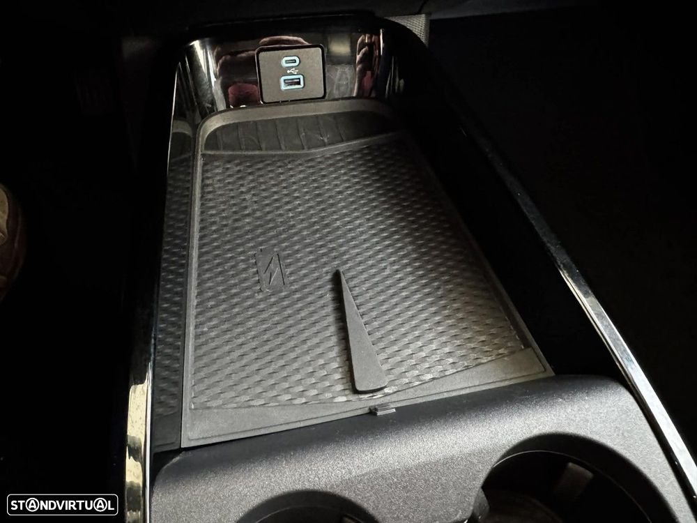 Ford Mustang Mach-E 75.7 kWh Base - 22