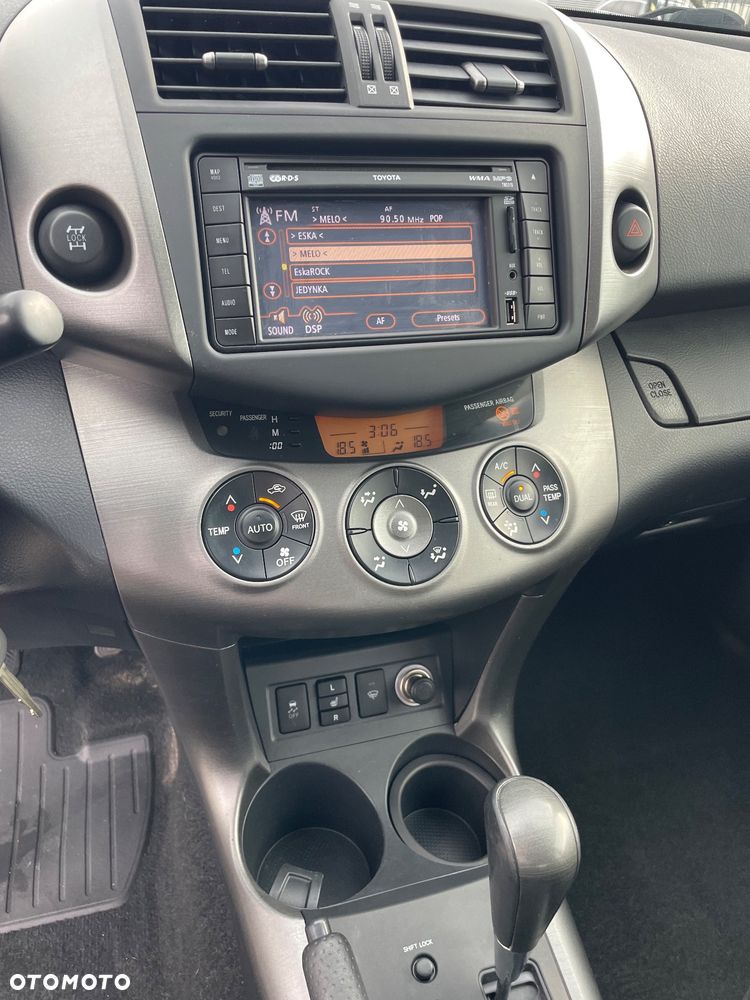 Toyota RAV4 2.0 VVT-i Prestige NAVI MS - 16