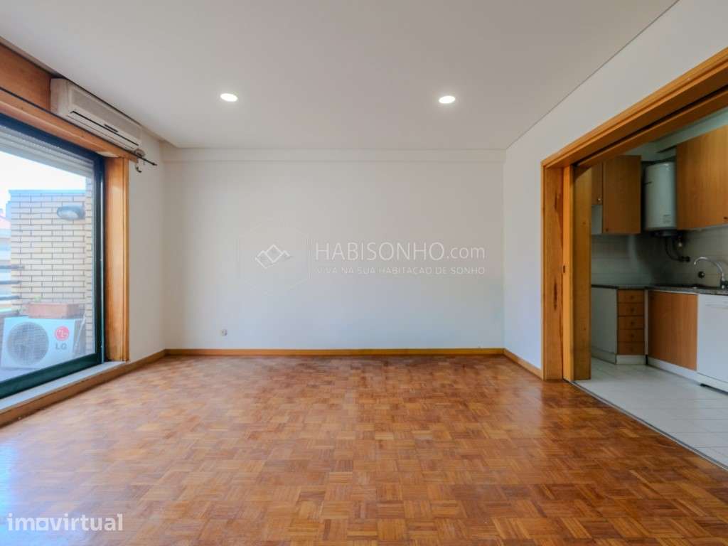 Apartamento T1 | Hospital São João | Porto - Grande imagem: 2/21