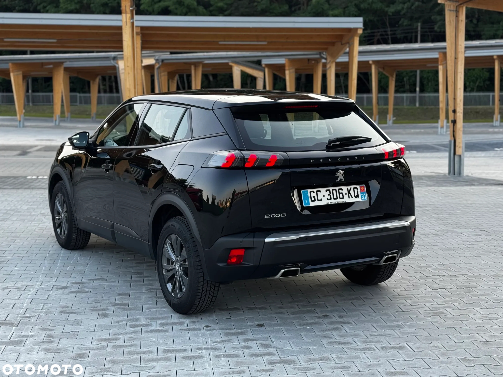 Peugeot 2008 1.2 PureTech GT Pack S&S EAT8 - 3