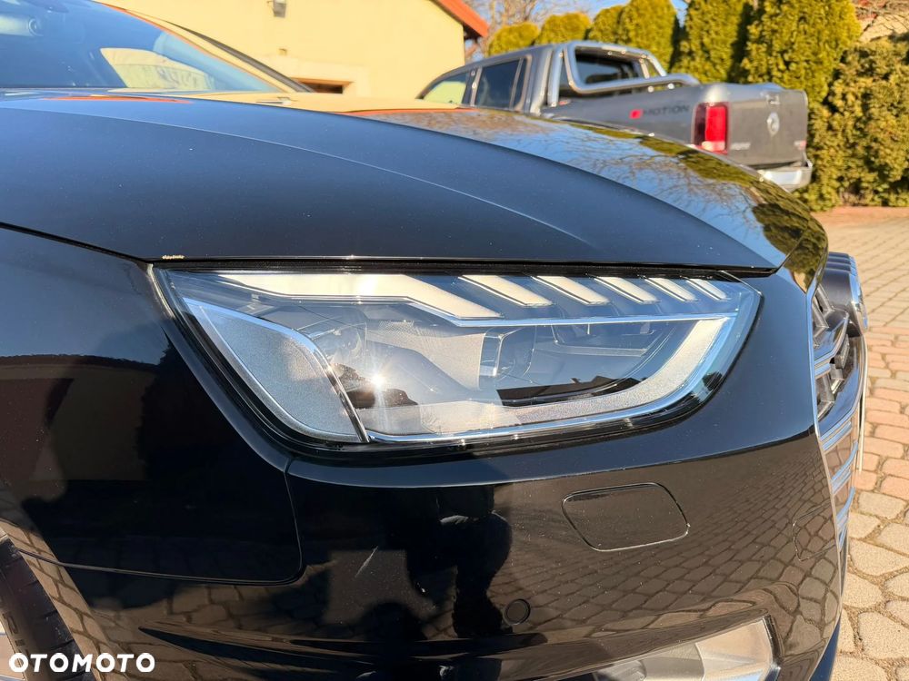 Audi A4 Limousine 40 TFSI quattro S tronic - 17