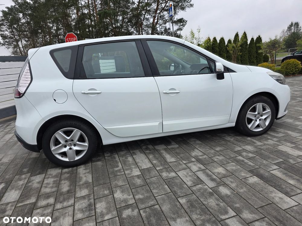 Renault Scenic TCe 115 GPF BUSINESS EDITION - 9