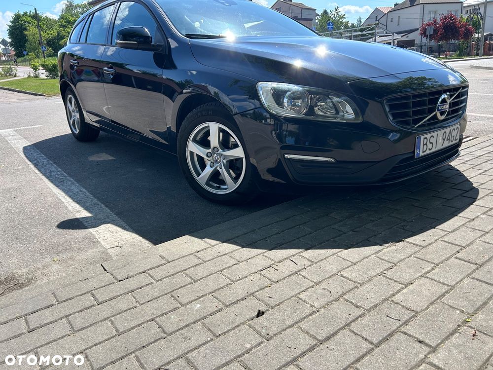 Volvo V60 D2 Kinetic - 2