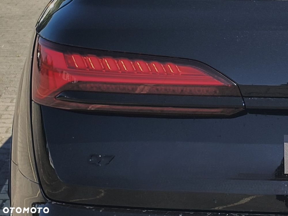 Audi Q7 - 7
