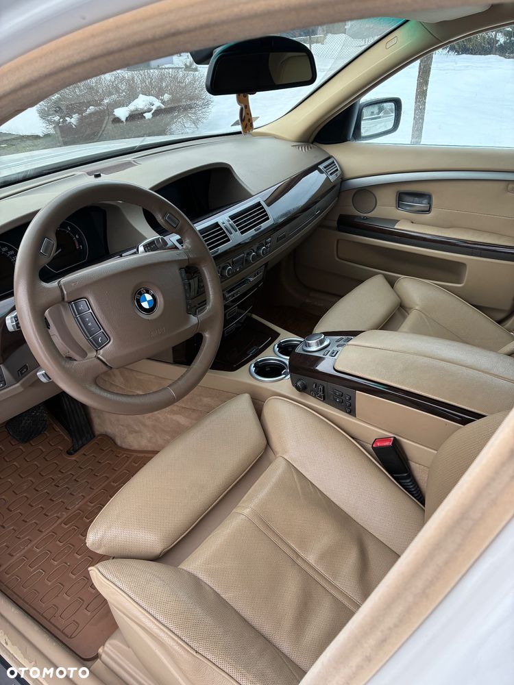 BMW Seria 7 740Li - 7