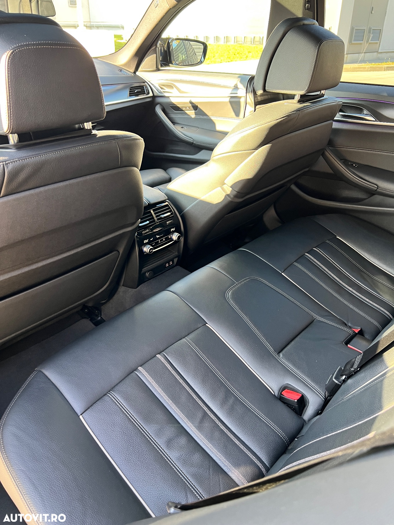 BMW Seria 5 520i Touring Aut. - 7