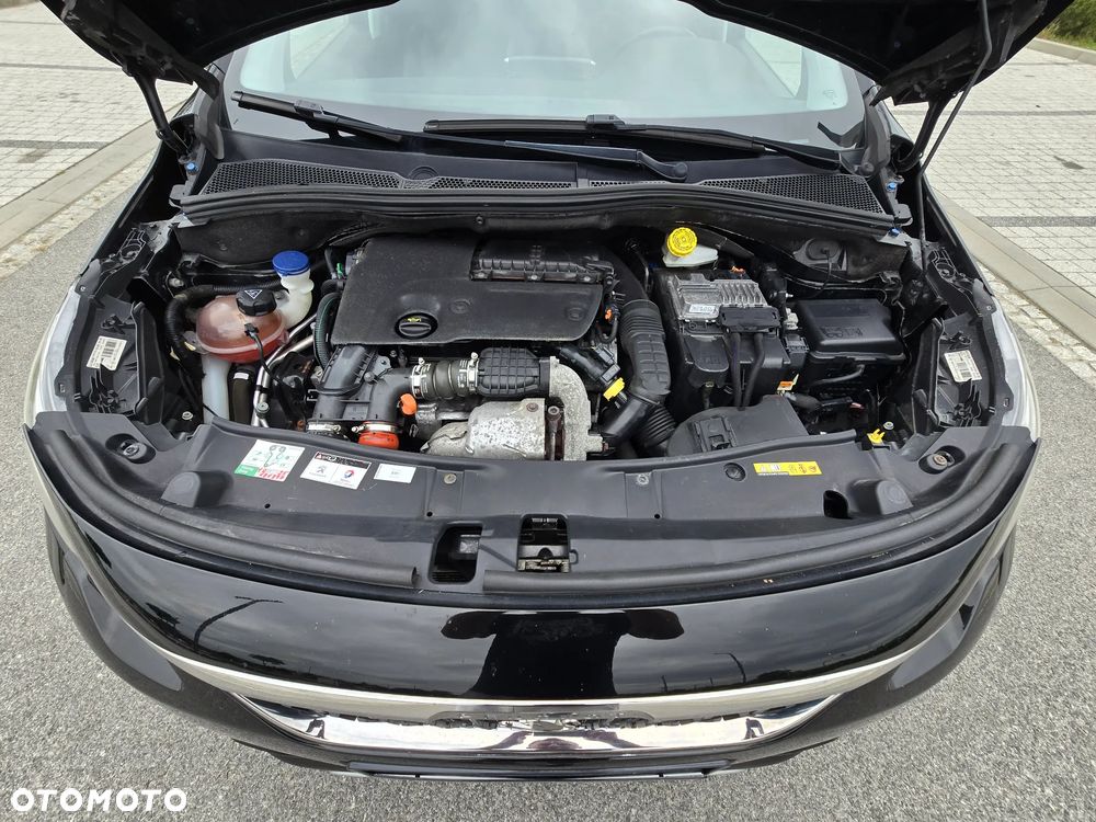Peugeot 2008 BlueHDi FAP 120 STOP & START GT-Line Edition - 19