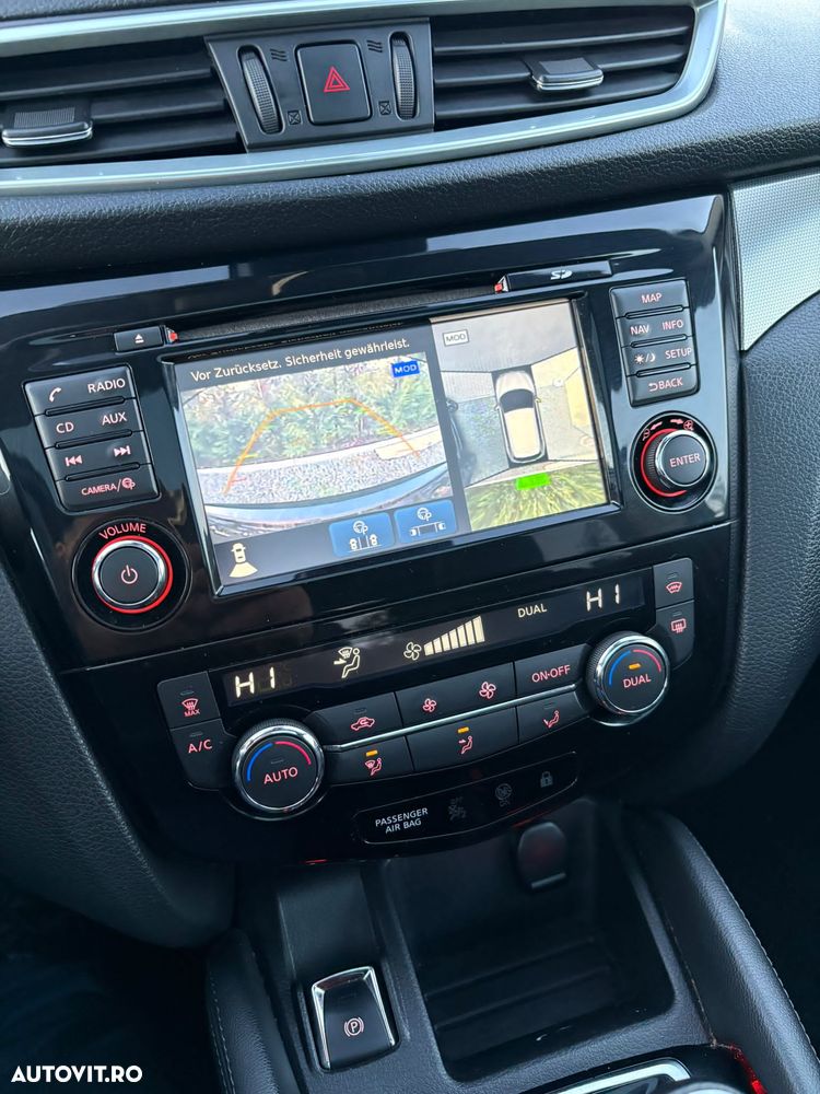 Nissan Qashqai 1.2 DIG-T Xtronic TEKNA+ - 10