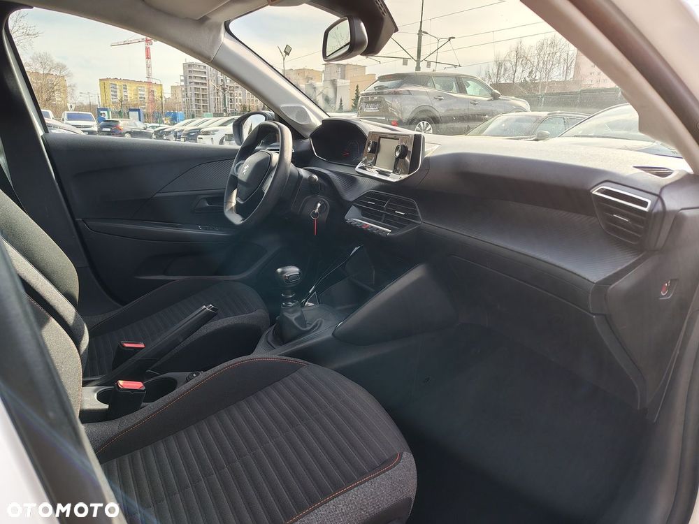 Peugeot 208 - 7