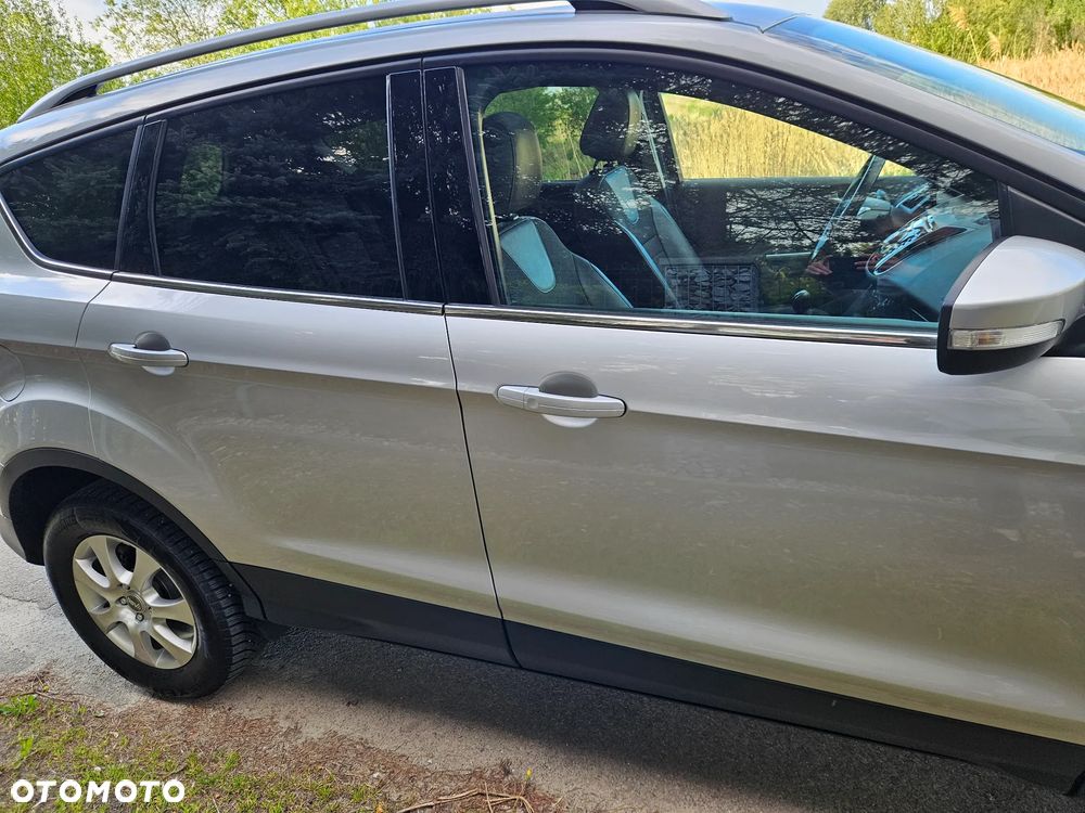 Ford Kuga 2.0 TDCi 4x4 Titanium - 10