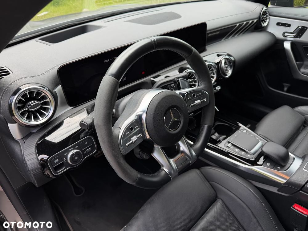 Mercedes-Benz CLA AMG 45 S 4-Matic+ 8G-DCT - 15