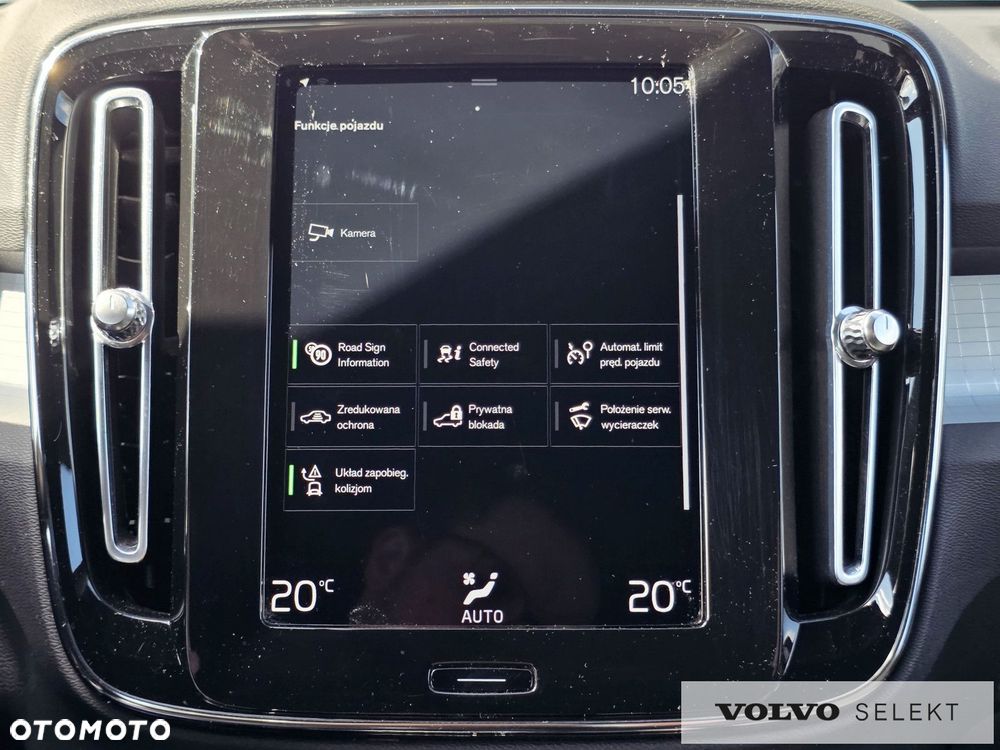 Volvo XC 40 - 25