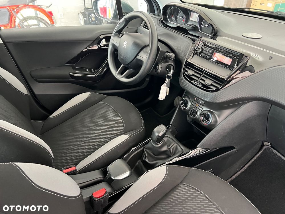 Peugeot 2008 1.2 Pure Tech Style - 22