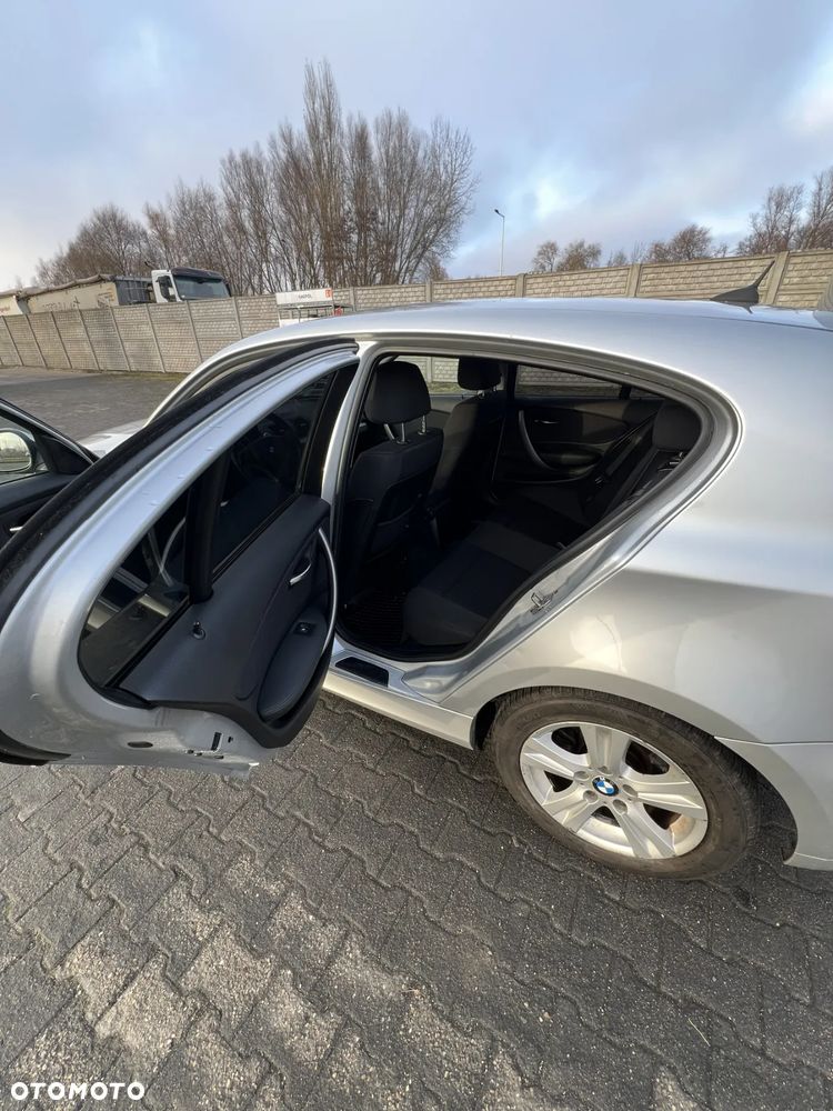 BMW Seria 1 116i - 6