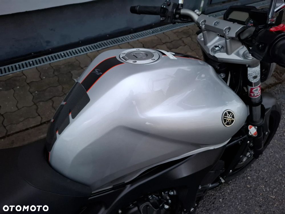 Yamaha FZ6 - 20