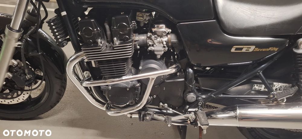 Honda CB - 8