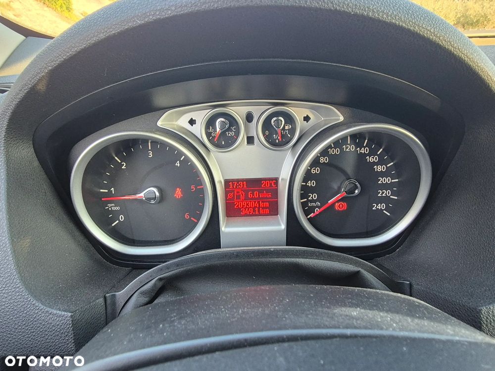Ford Kuga - 29
